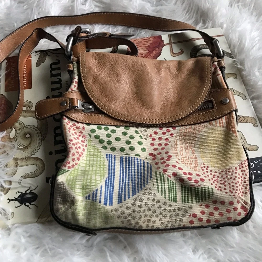 FOSSIL VINTAGE Multicolor‎ Canvas & Tan Leather Crossbody Bag
